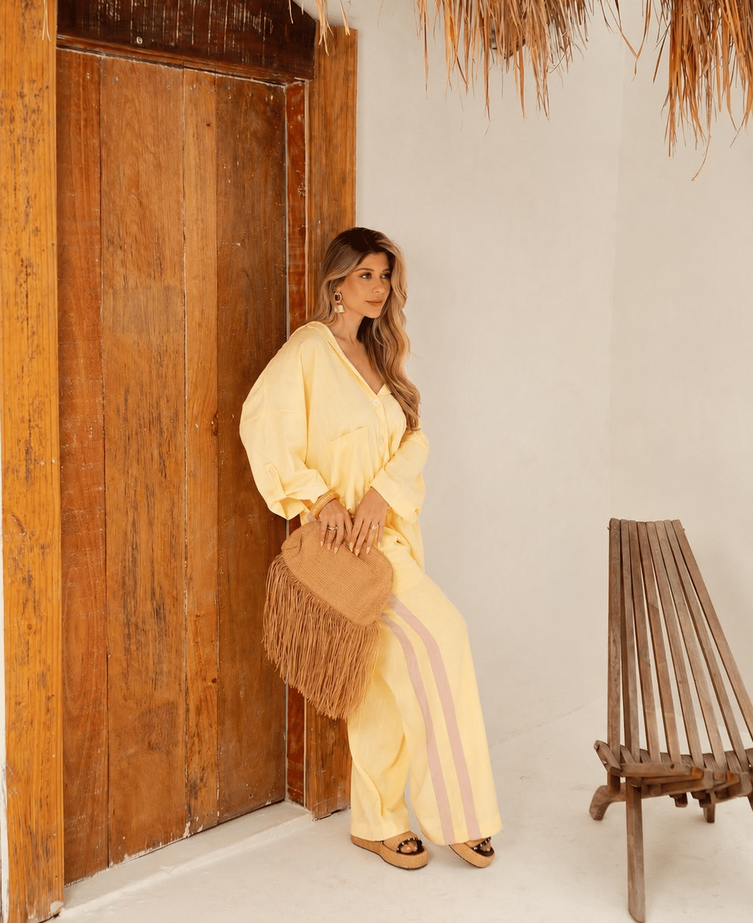 Conjunto Feminino Parka e Pantalona Listrado Vania Amarelo Manteiga Conjunto Feminino Parka e Pantalona Listrado Vania Amarelo Manteiga