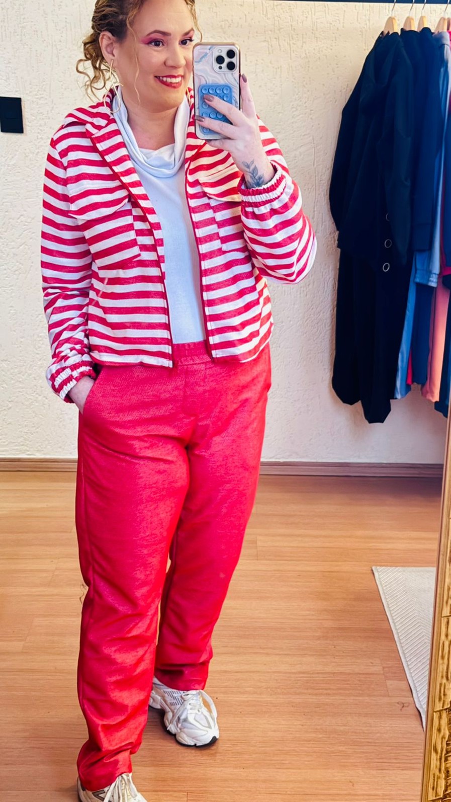 Conjunto Feminino  Em Moleton levinho Vermelho  com listra  Gloria