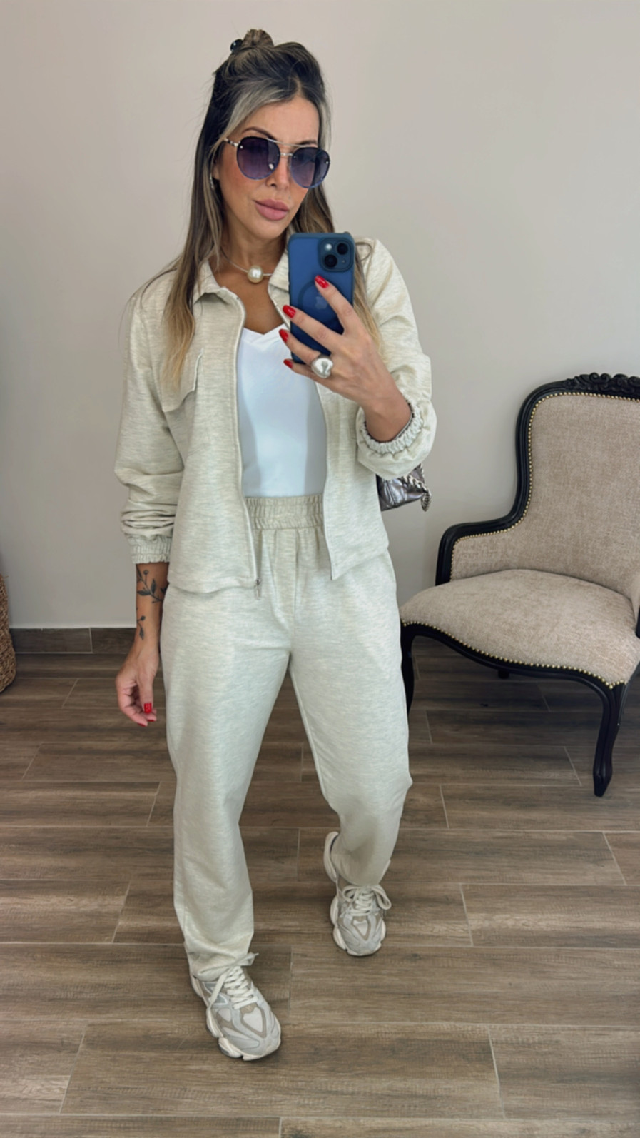Conjunto Feminino Em Moleton leve  Natural Gloria  ATENÇÃO ENVIOS DIA 01-07 PRODUTO EM PRODUÇÃO