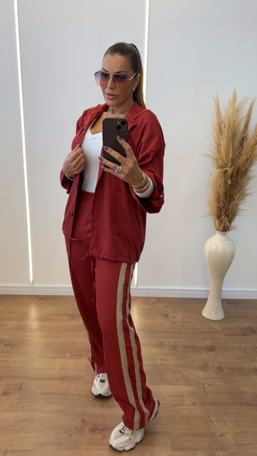Conjunto Feminino Parka e Pantalona Listrado Vania  Marsala