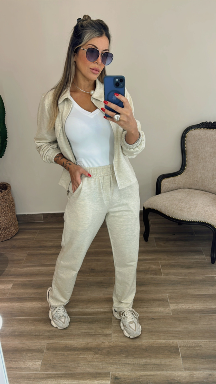 Conjunto Feminino Em Moleton leve  Natural Gloria  ATENÇÃO ENVIOS DIA 01-07 PRODUTO EM PRODUÇÃO