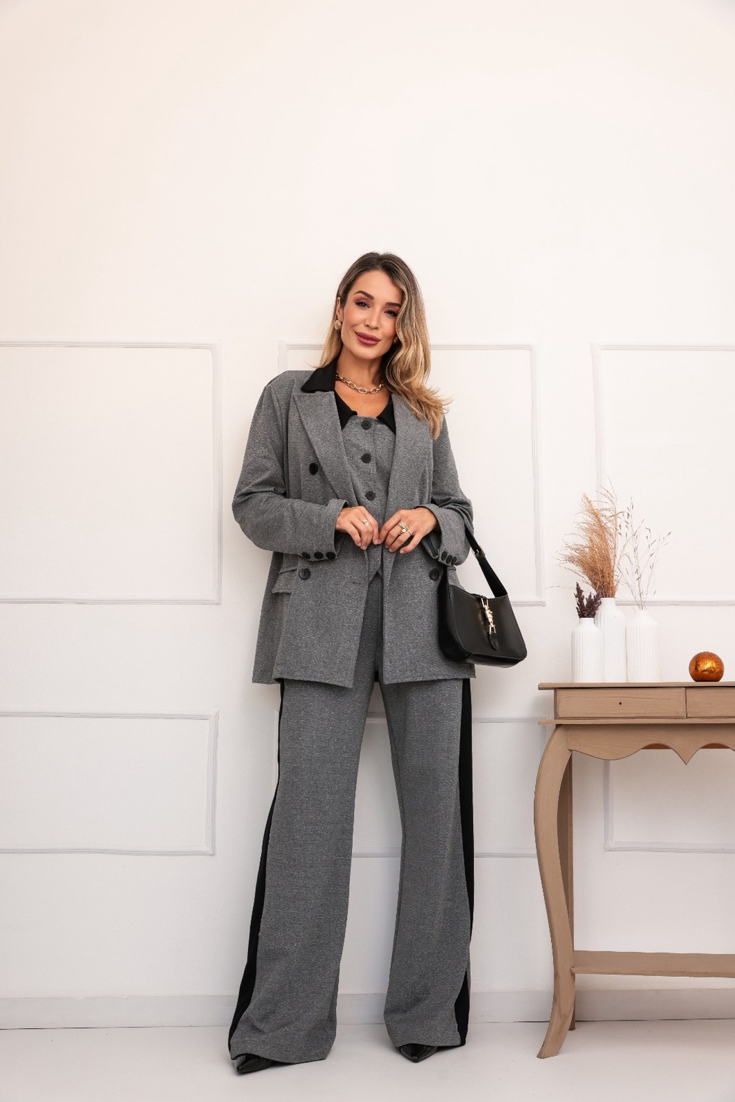 Conjunto Feminino 3 Peças Andréa Cinza com Preto Conjunto Feminino 3 Peças Andréa Cinza com Preto