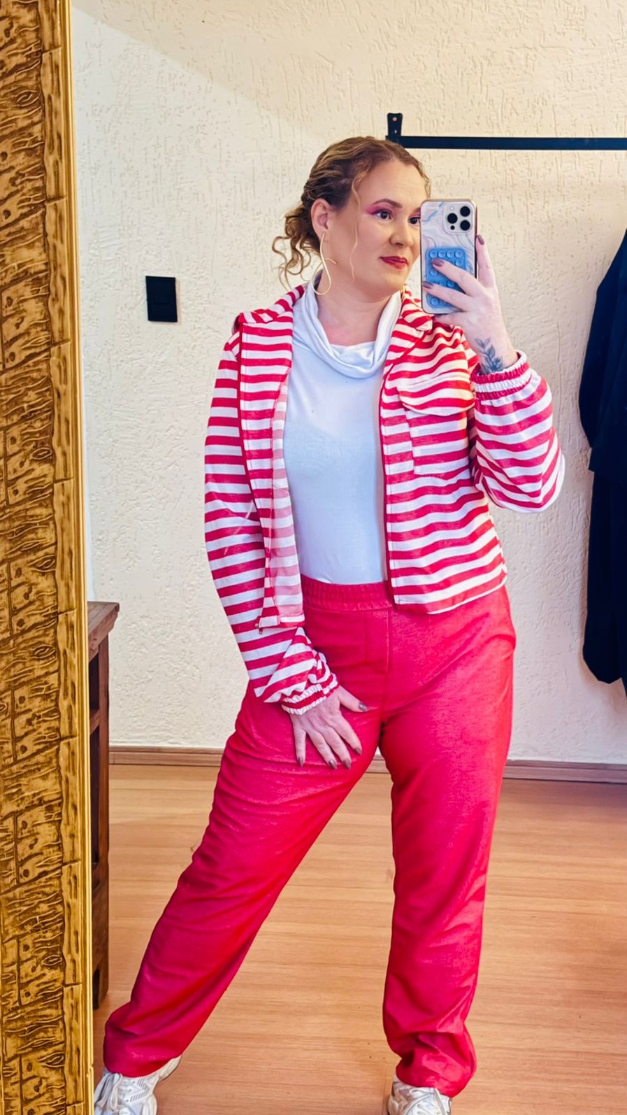 Conjunto Feminino  Em Moleton levinho Vermelho  com listra  Gloria