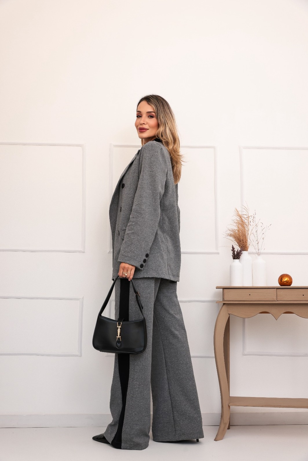 Conjunto Feminino 3 Peças Andréa Cinza com Preto Conjunto Feminino 3 Peças Andréa Cinza com Preto