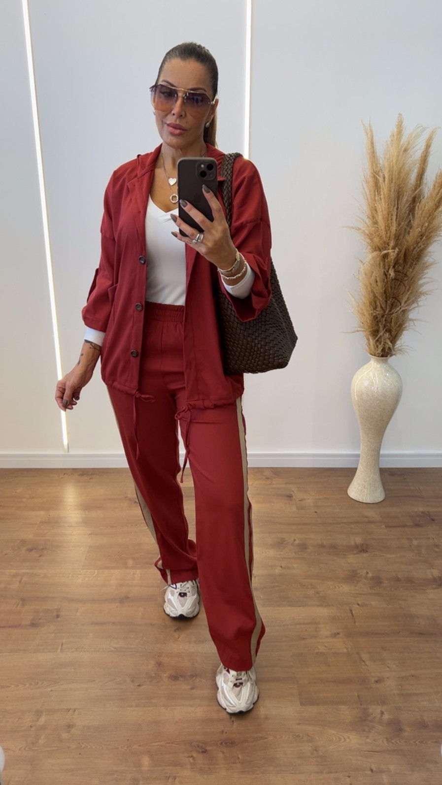 Conjunto Feminino Parka e Pantalona Listrado Vania  Marsala