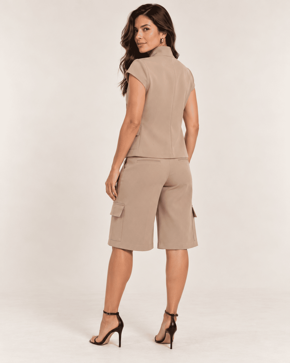 Conjunto Feminino Byanca — Camisa e Bermudão em Tecido Marrant Nude Rosado. Conjunto Feminino Byanca — Camisa e Bermudão em Tecido Marrant Nude Rosado.