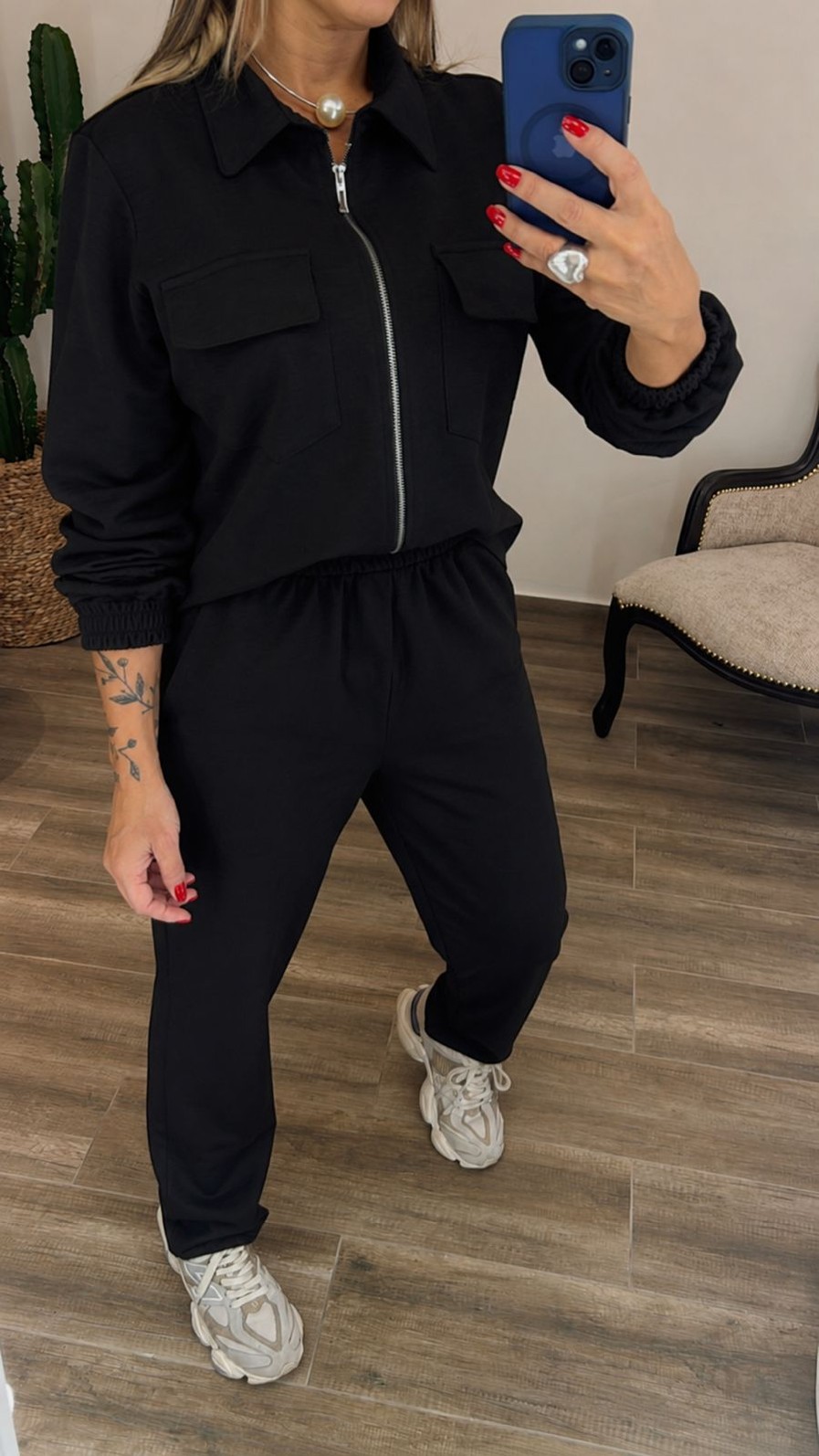 Conjunto  Feminino Em Moleton Fleece   Preto  Gloria ATENÇÃO ENVIOS DIA 01-07 PRODUTO EM PRODUÇÃO