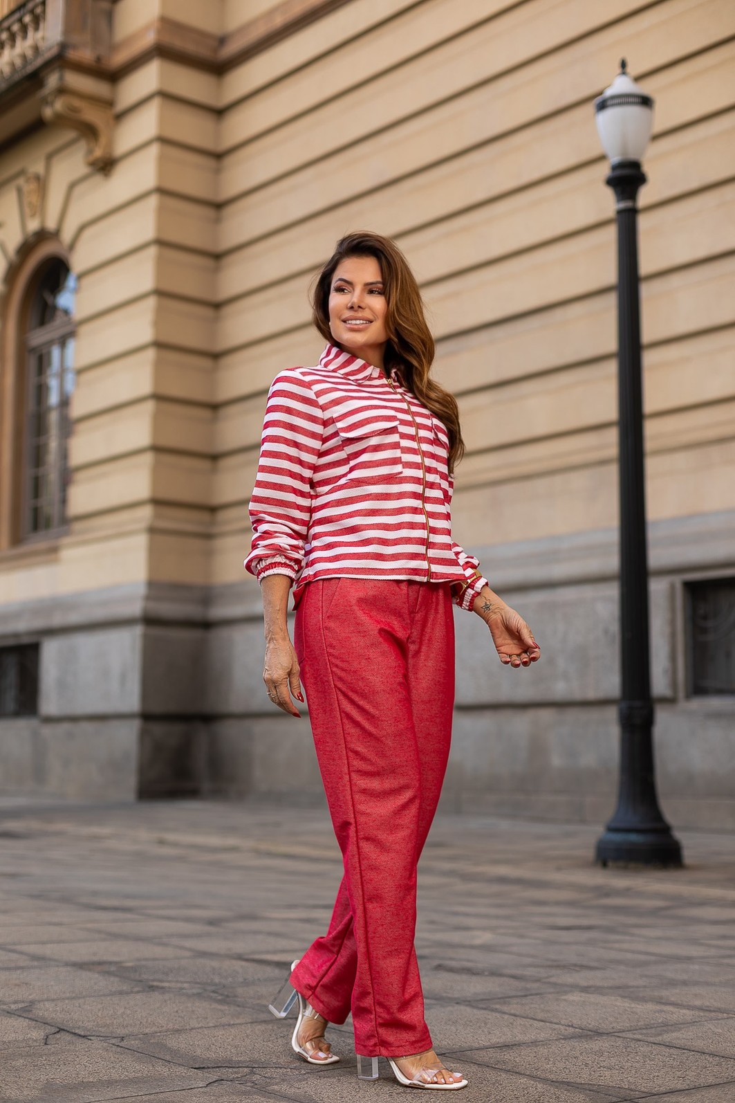 Conjunto Feminino  Em Moleton levinho Vermelho  com listra  Gloria