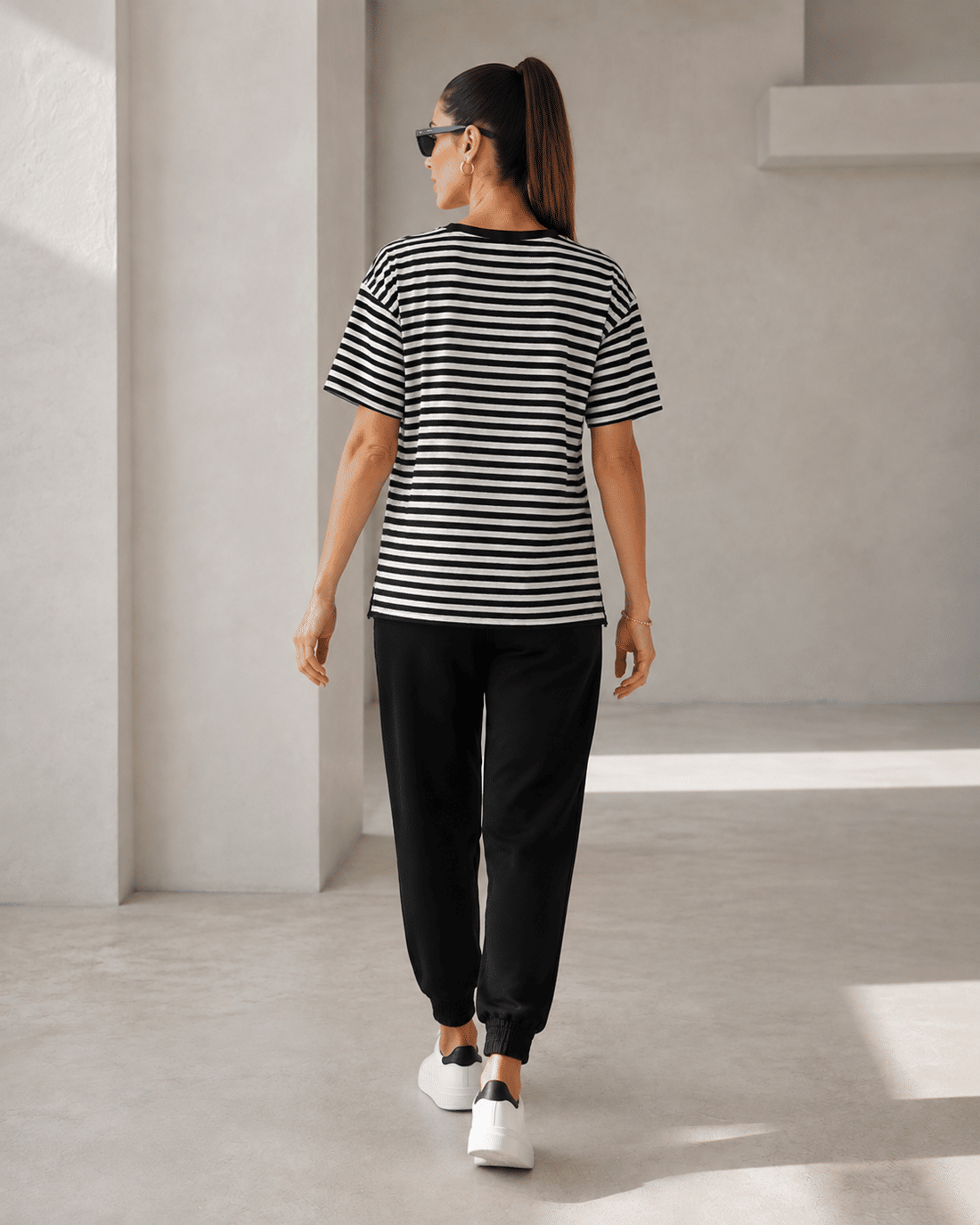Blusa T-Shirt Feminina listrada Oversized Maria flor Blusa T-Shirt Feminina listrada Oversized Maria flor