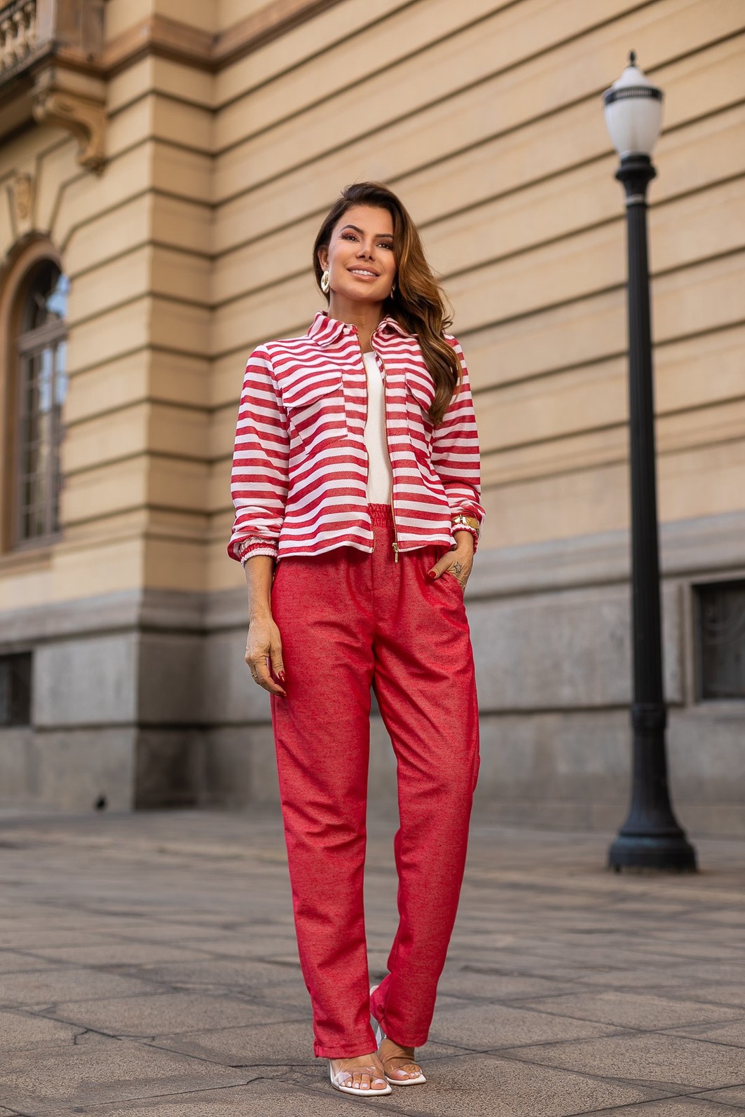 Conjunto Feminino  Em Moleton levinho Vermelho  com listra  Gloria