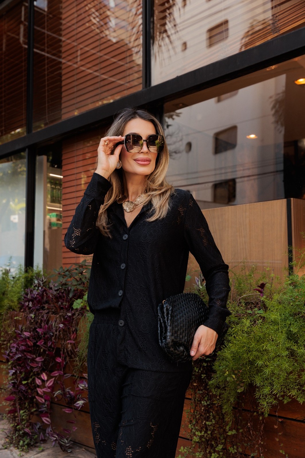 Conjunto Helena em Malha Laise Premium Camisa Manga Longa e Calça Pantalona Preto. ⚠️ ATENÇÃO | PRÉ-VENDA Este produto será enviado a partir de 27/07. Conjunto Helena em Malha Laise Premium Camisa Manga Longa e Calça Pantalona Preto. ⚠️ ATENÇÃO | PRÉ-VENDA Este produto será enviado a partir de 27/07.