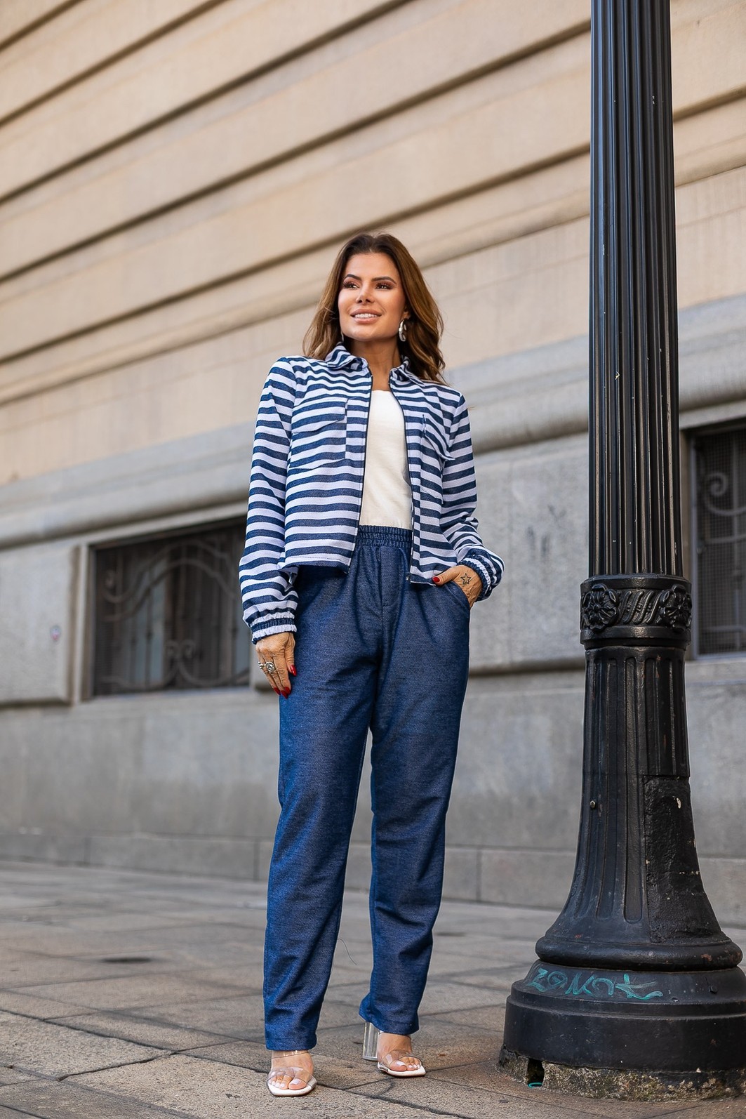 Conjunto Feminino  Em Moleton levinho azul jeans com listra  Gloria