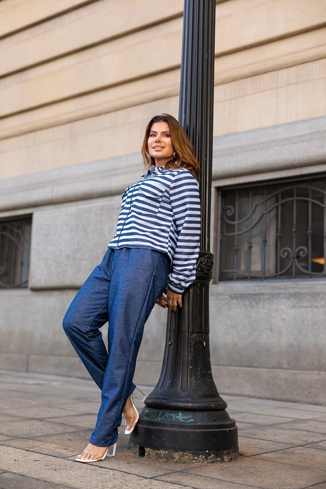 Conjunto Feminino  Em Moleton levinho azul jeans com listra  Gloria