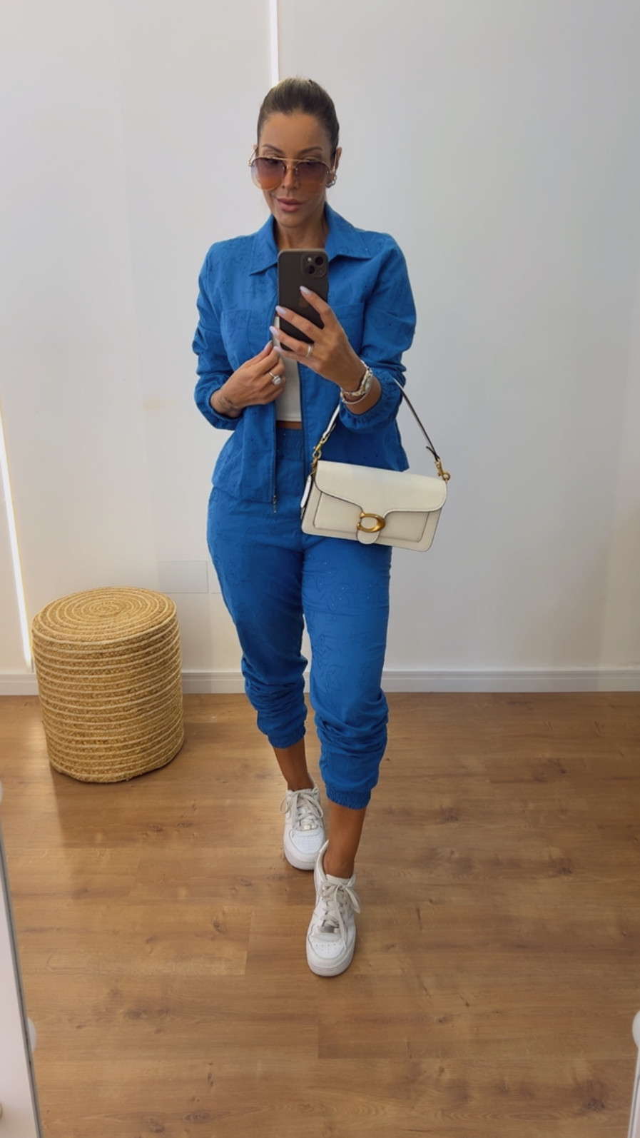 Conjunto de Jaquetinha e Calça Jogger  Bordado  lasie  Aurora Azul jeans