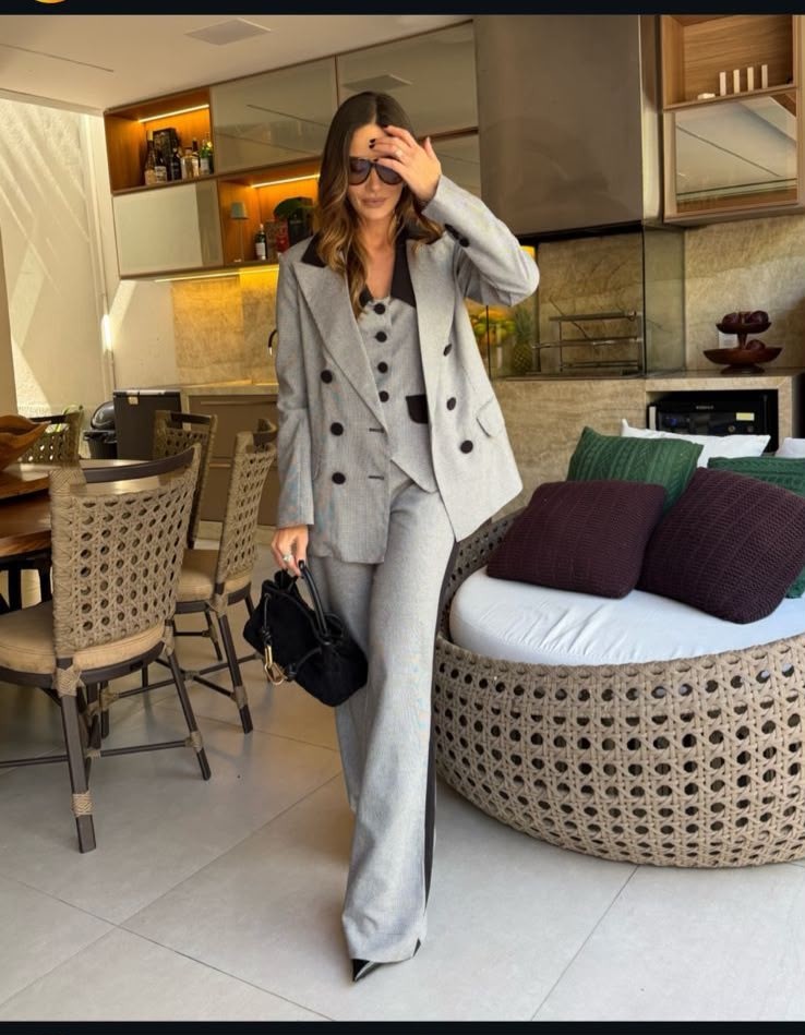 Conjunto Feminino 3 Peças Andréa Cinza com Preto Conjunto Feminino 3 Peças Andréa Cinza com Preto