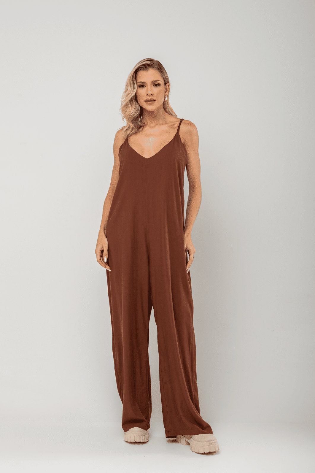 Macacão Jully Marrom Macacão Jully Marrom