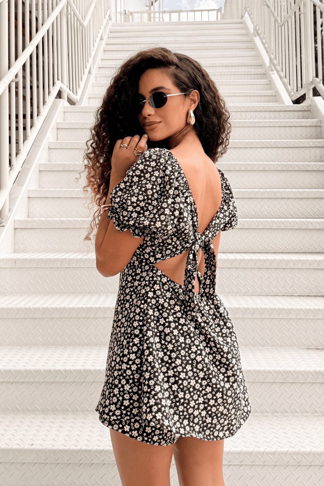 Macaquinho dress estampa preto floral Macaquinho dress estampa preto floral