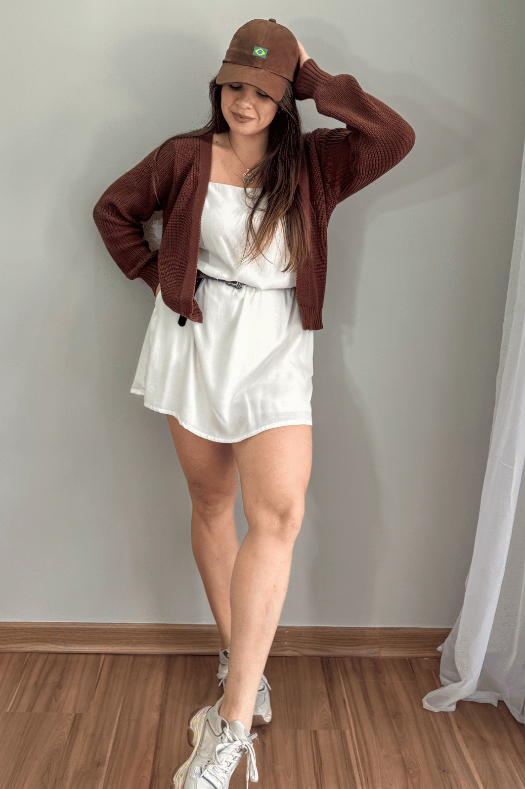Cardigan curto em tricô marrom Cardigan curto em tricô marrom