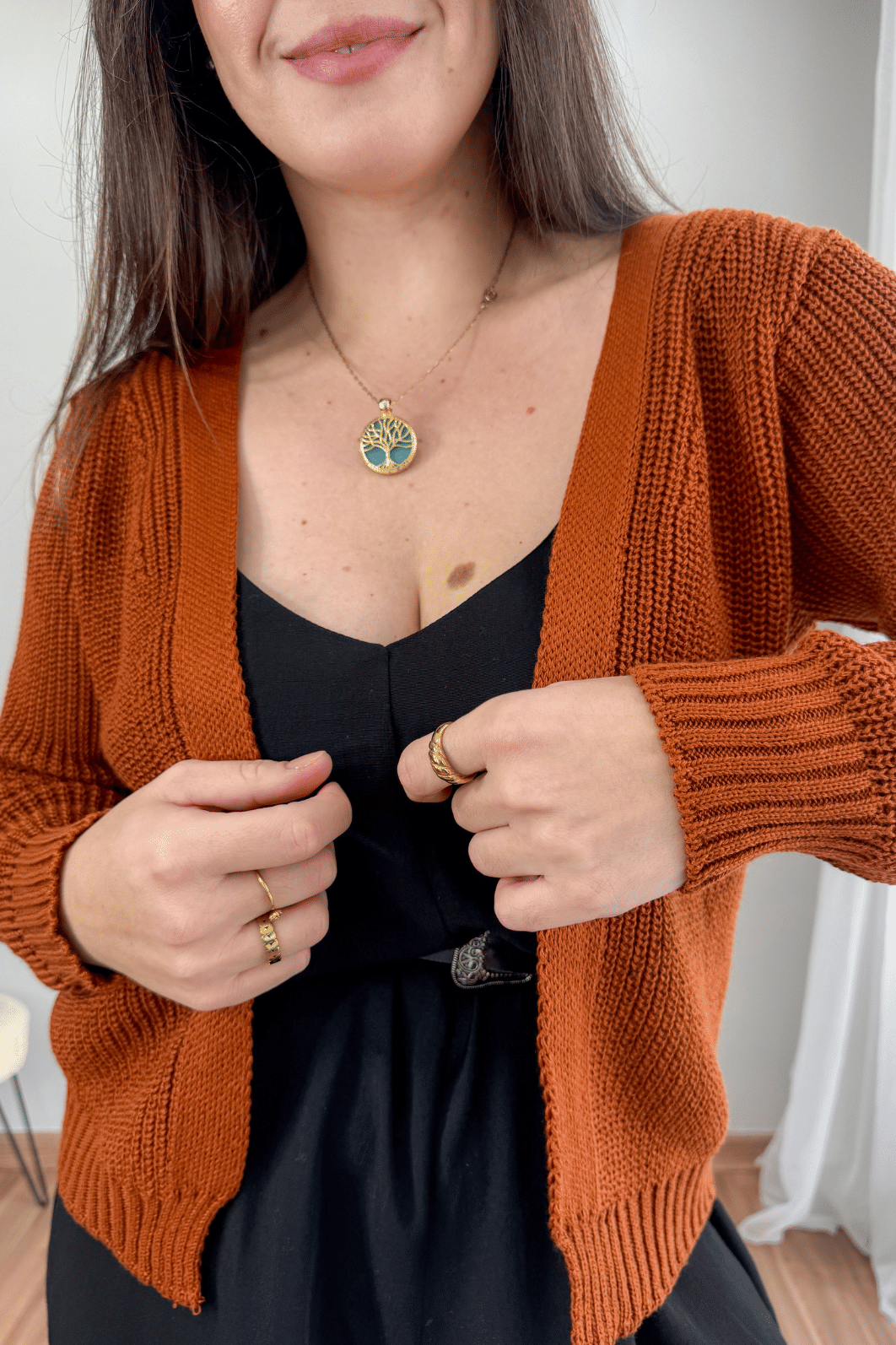 Cardigan curto em tricô caramelo Cardigan curto em tricô caramelo