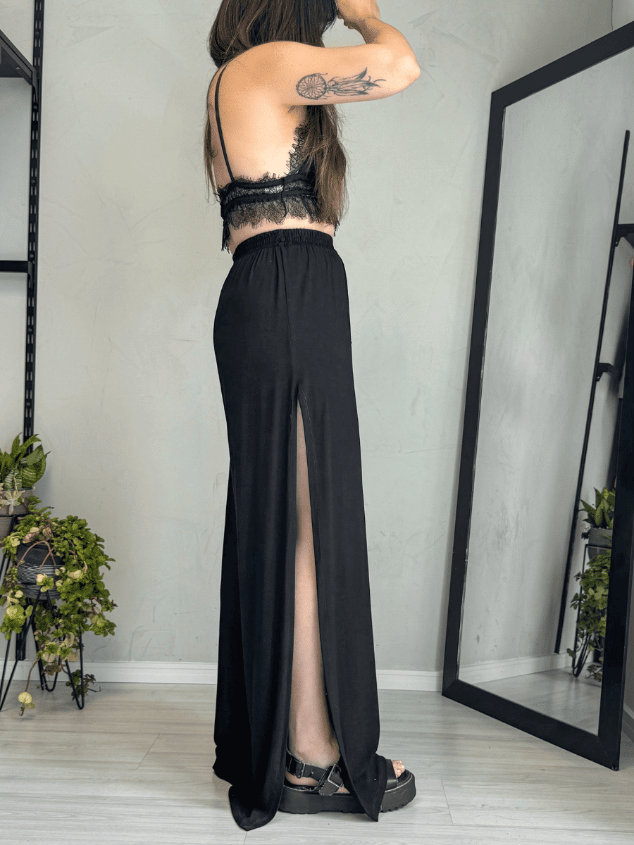 Pantalona com fenda Preta Pantalona com fenda Preta
