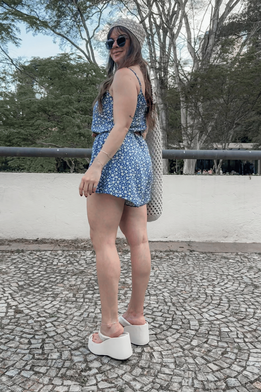 Macaquinho Jully Floral Azul Macaquinho Jully Floral Azul