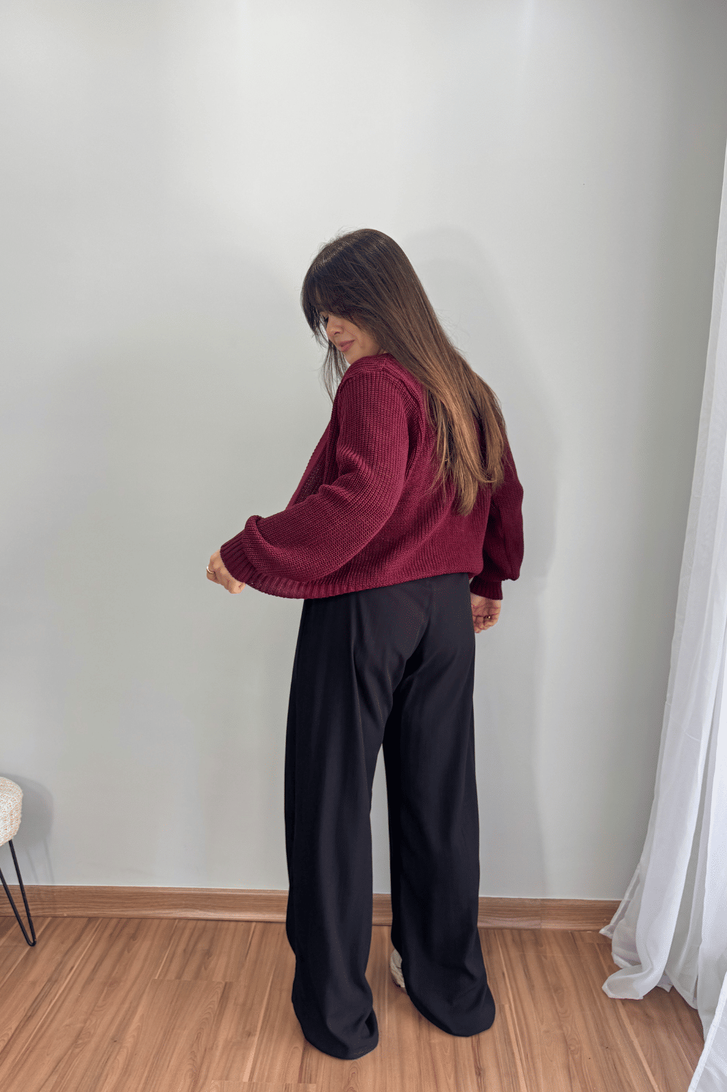 Cardigan curto em tricô bordô