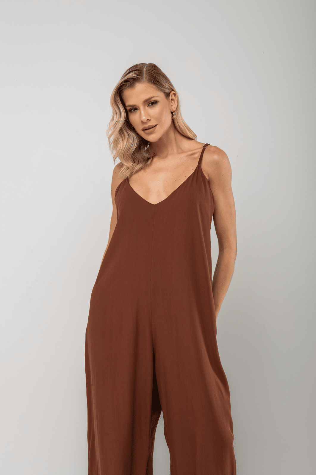 Macacão Jully Marrom Macacão Jully Marrom