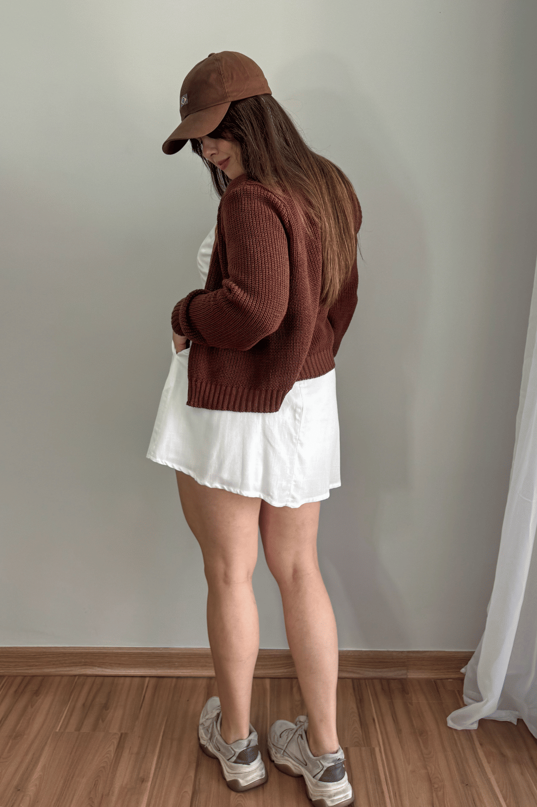 Cardigan curto em tricô marrom Cardigan curto em tricô marrom