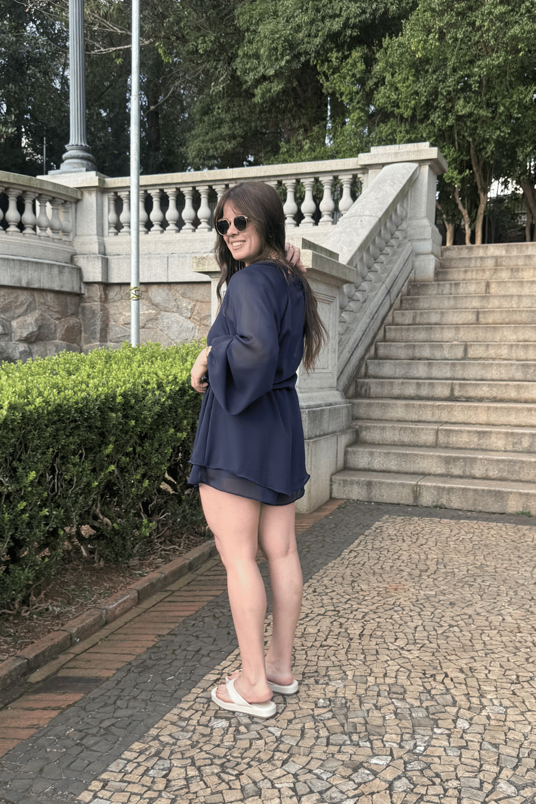 Macaquinho vestido com manga longa em chiffon azul Macaquinho vestido com manga longa em chiffon azul