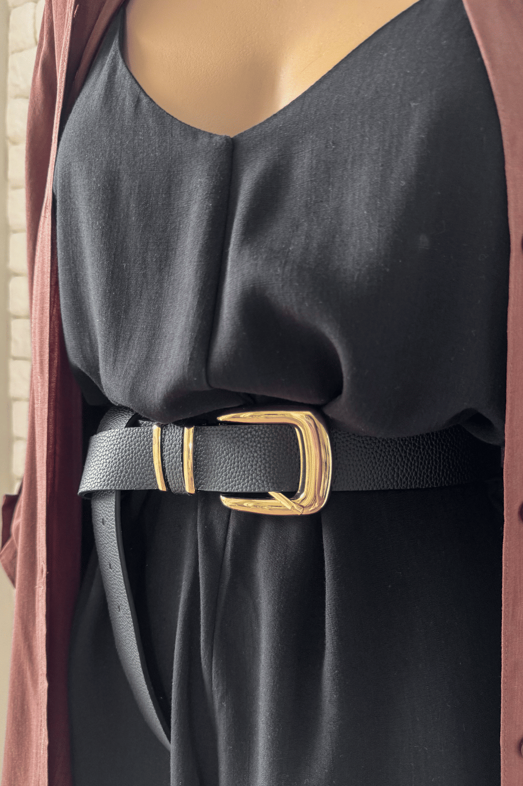 Cinto básico fivela dourada Cinto básico fivela dourada