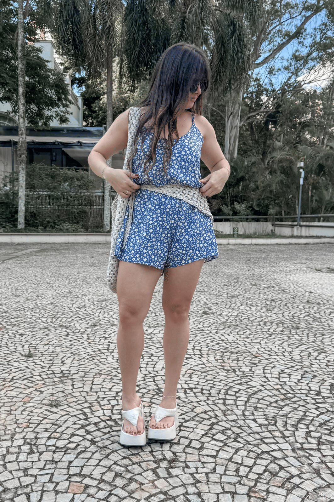 Macaquinho Jully Floral Azul Macaquinho Jully Floral Azul