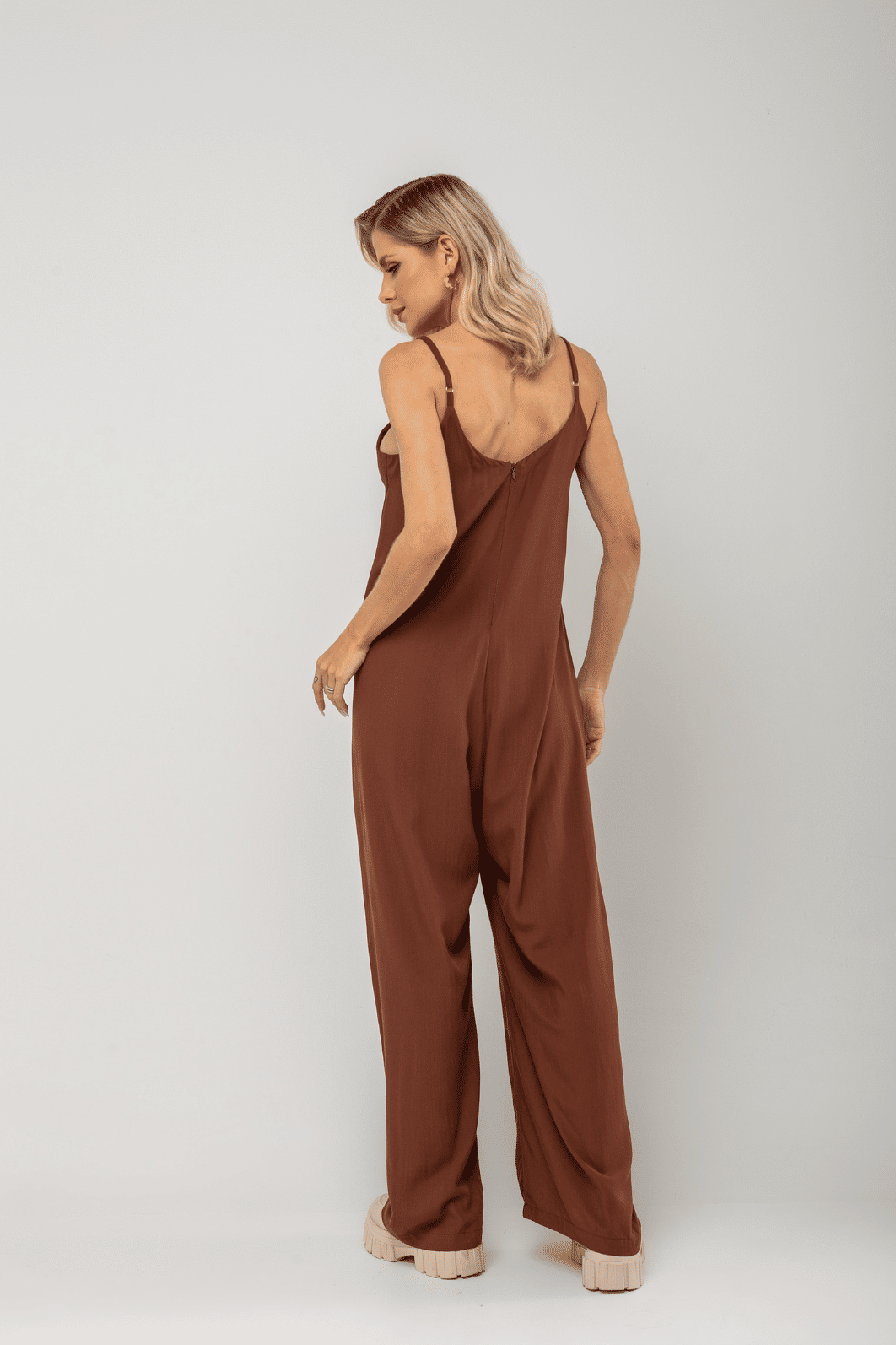 Macacão Jully Marrom Macacão Jully Marrom