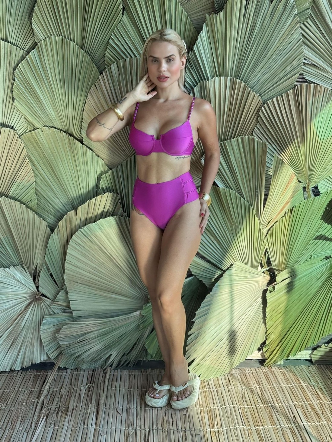 Aro Retrô Laura com Hot Pants Pala e Tranças - Gaia Aro Retrô Laura com Hot Pants Pala e Tranças - Gaia