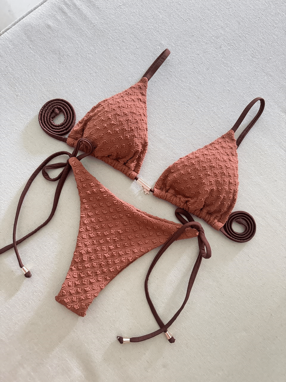 Conjunto Maya texturizado - Marrom Conjunto Maya texturizado - Marrom