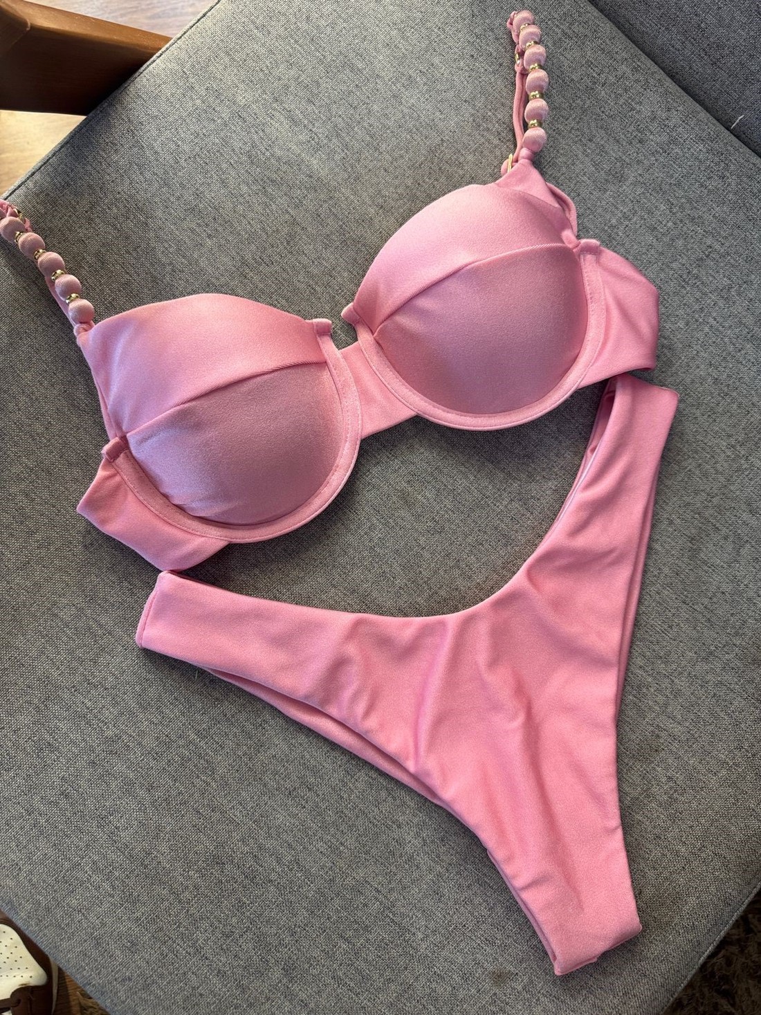 Aro Retrô Laura com Asa Delta Fio Duplo Rosa - Ballerine Aro Retrô Laura com Asa Delta Fio Duplo Rosa - Ballerine