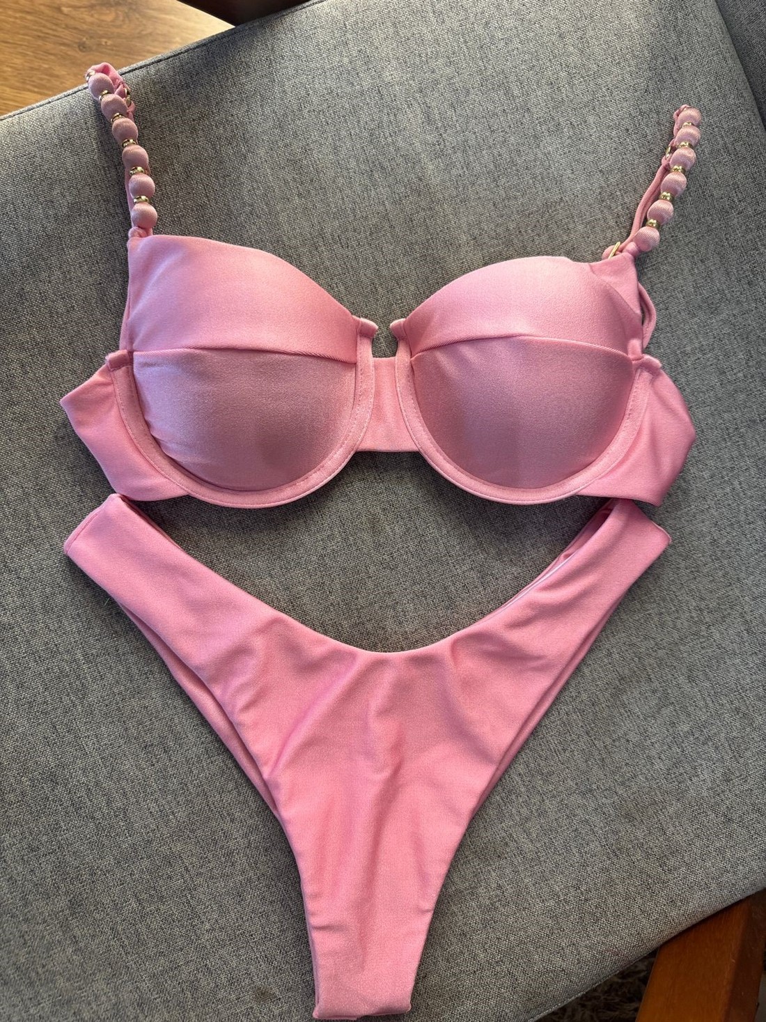 Aro Retrô Laura com Asa Delta Fio Duplo Rosa - Ballerine Aro Retrô Laura com Asa Delta Fio Duplo Rosa - Ballerine