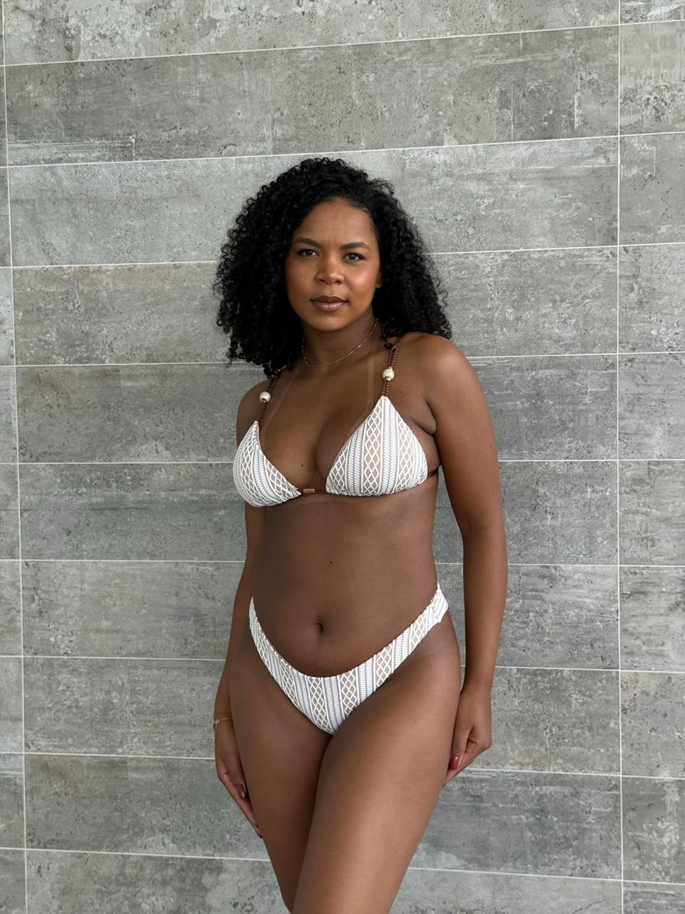 Conjunto Angélica Asa Delta Fio Duplo Off White com bege Conjunto Angélica Asa Delta Fio Duplo Off White com bege