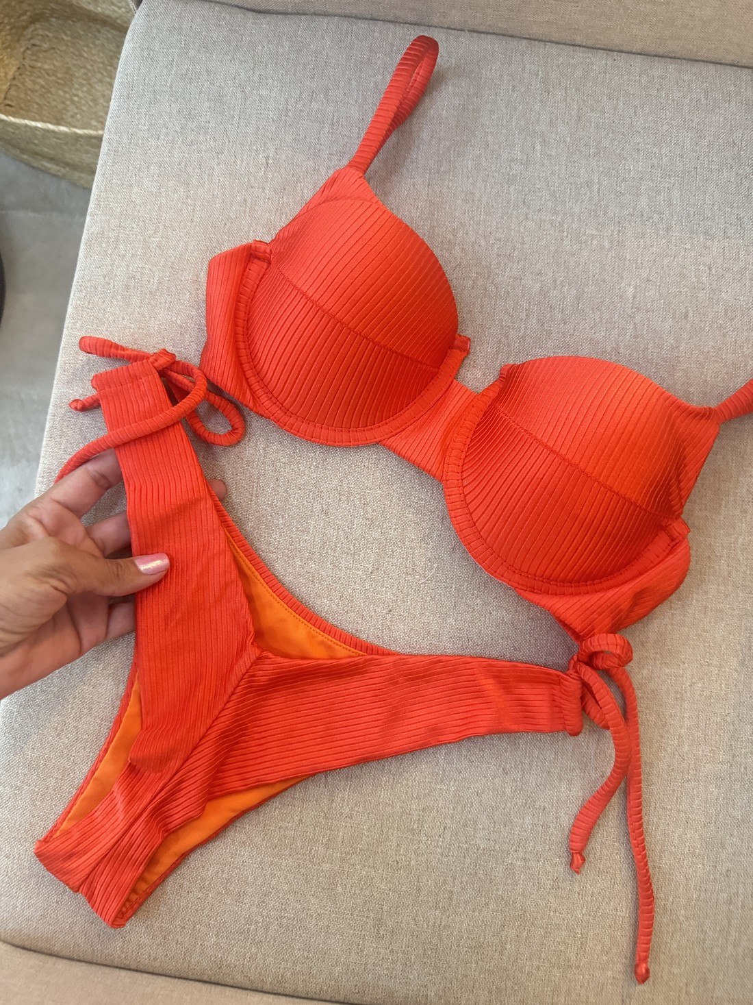 Aro retro com asa delta regulável - Tomate ( Laranja) Aro retro com asa delta regulável - Tomate ( Laranja)