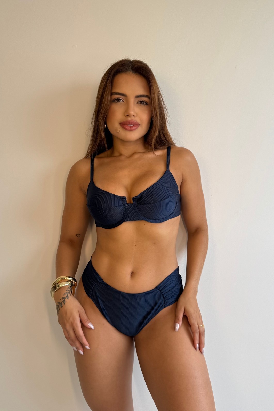 Aro Retrô com Borboleta Fio Duplo - Azul Marinho Aro Retrô com Borboleta Fio Duplo - Azul Marinho