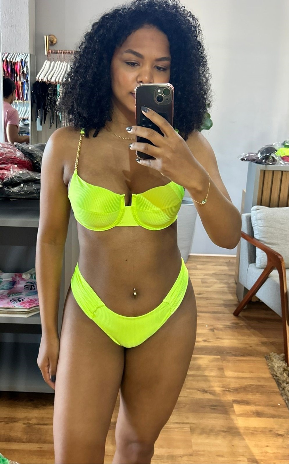 Aro Retrô Correntes com Borboleta Fio Duplo - Spirit Aro Retrô Correntes com Borboleta Fio Duplo - Spirit