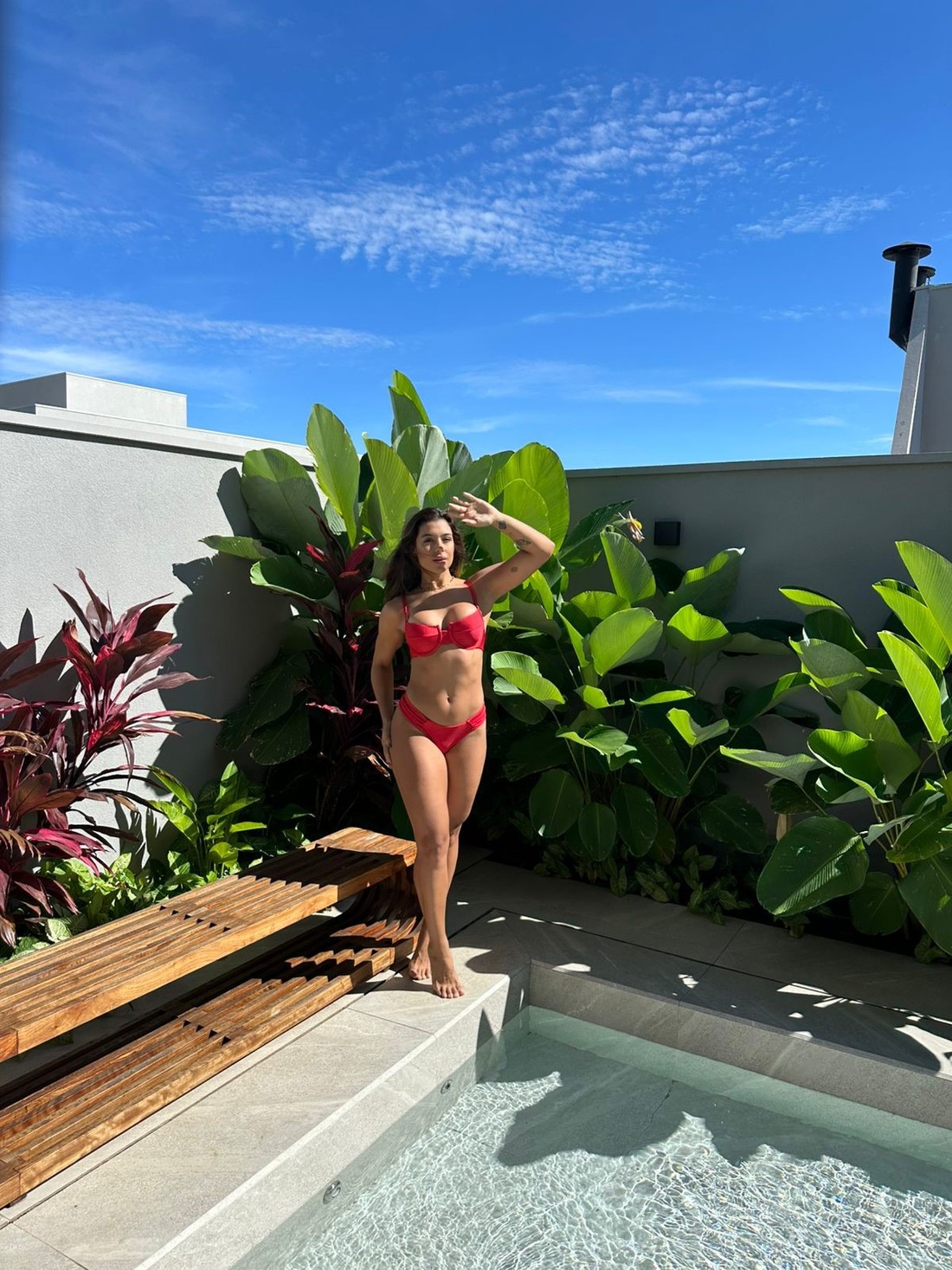 Conjunto Luiza com calcinha Borboleta ( Vermelho)