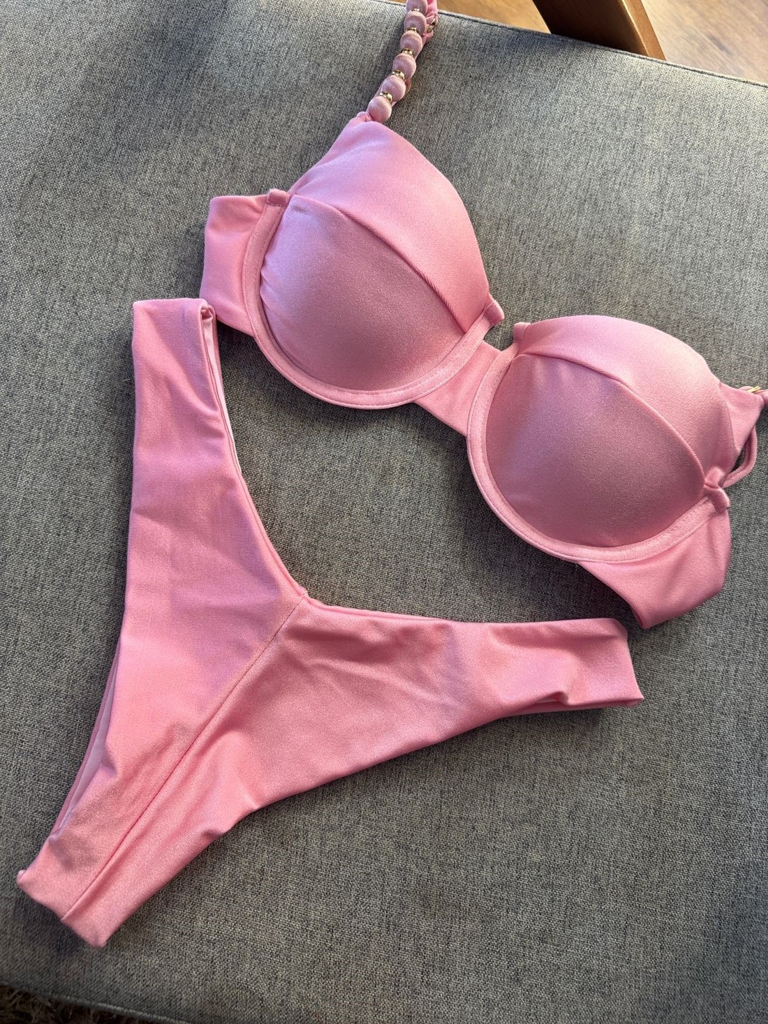 Aro Retrô Laura com Asa Delta Fio Duplo Rosa - Ballerine Aro Retrô Laura com Asa Delta Fio Duplo Rosa - Ballerine