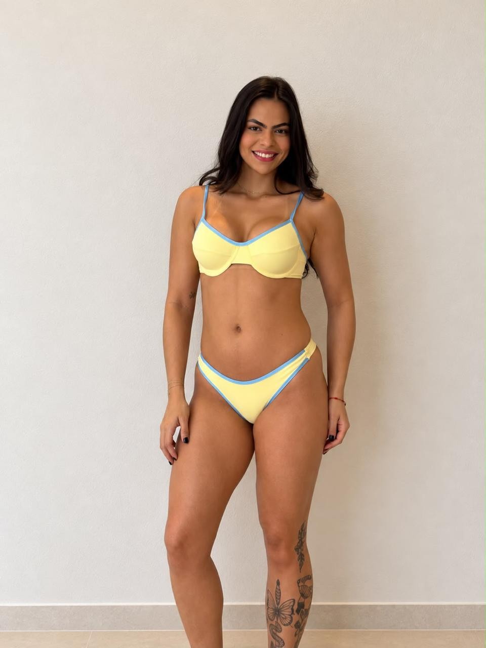 Conjunto Zara Amarelo com Azul Conjunto Zara Amarelo com Azul