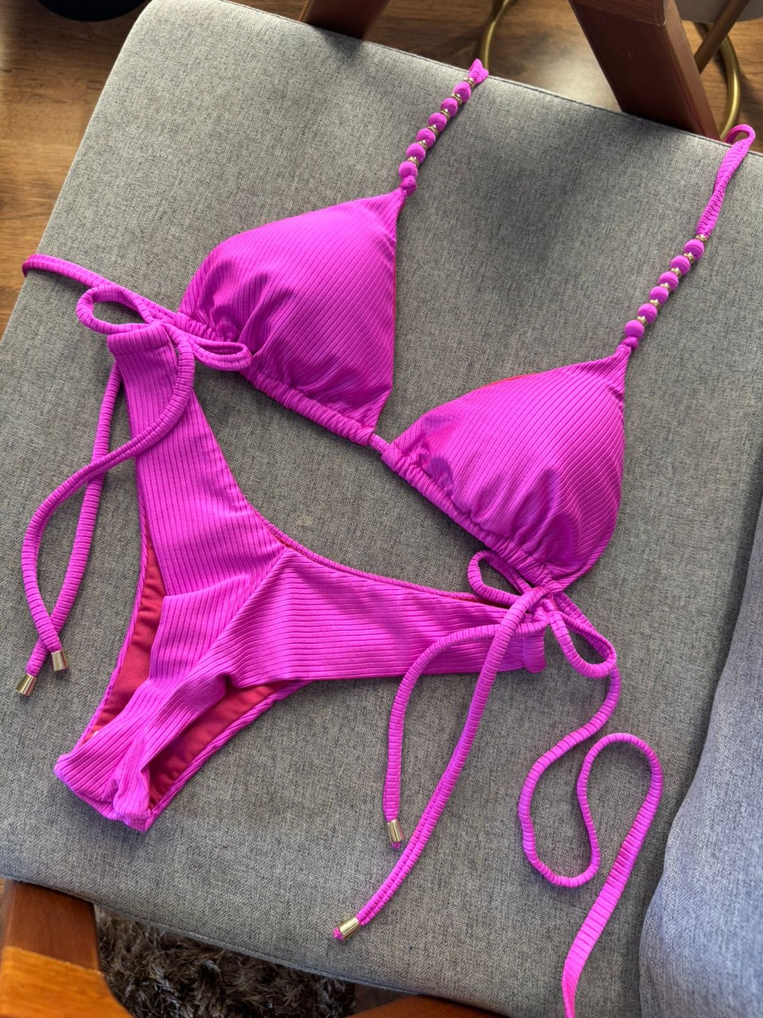 Cortininha Laura com Asa Delta Regulável - Bikini Cortininha Laura com Asa Delta Regulável - Bikini