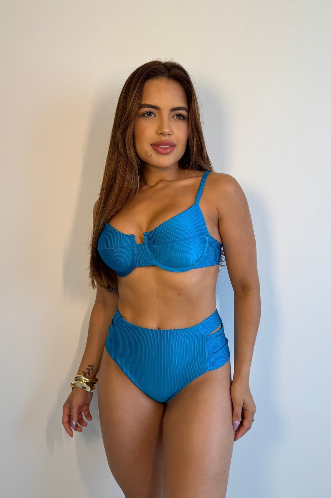 Aro Retrô com Hot Pants - Atol Aro Retrô com Hot Pants - Atol