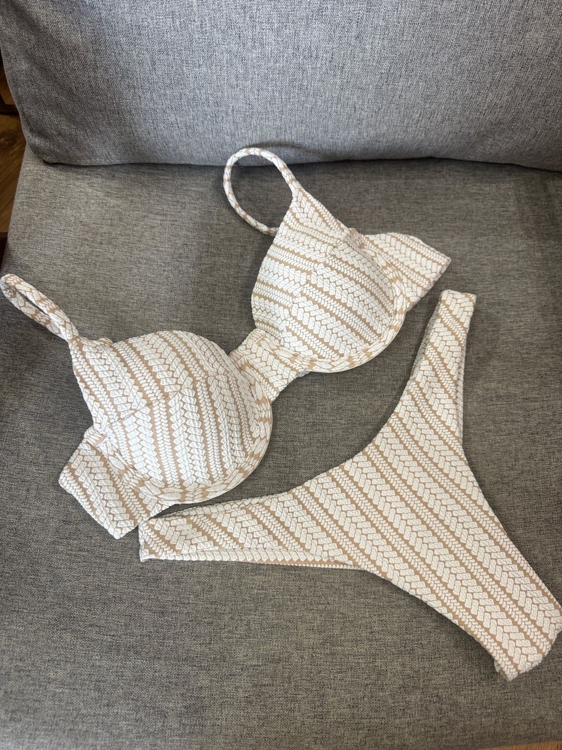 Aro Retrô com Asa Delta Fio Duplo - Crochete Aro Retrô com Asa Delta Fio Duplo - Crochete