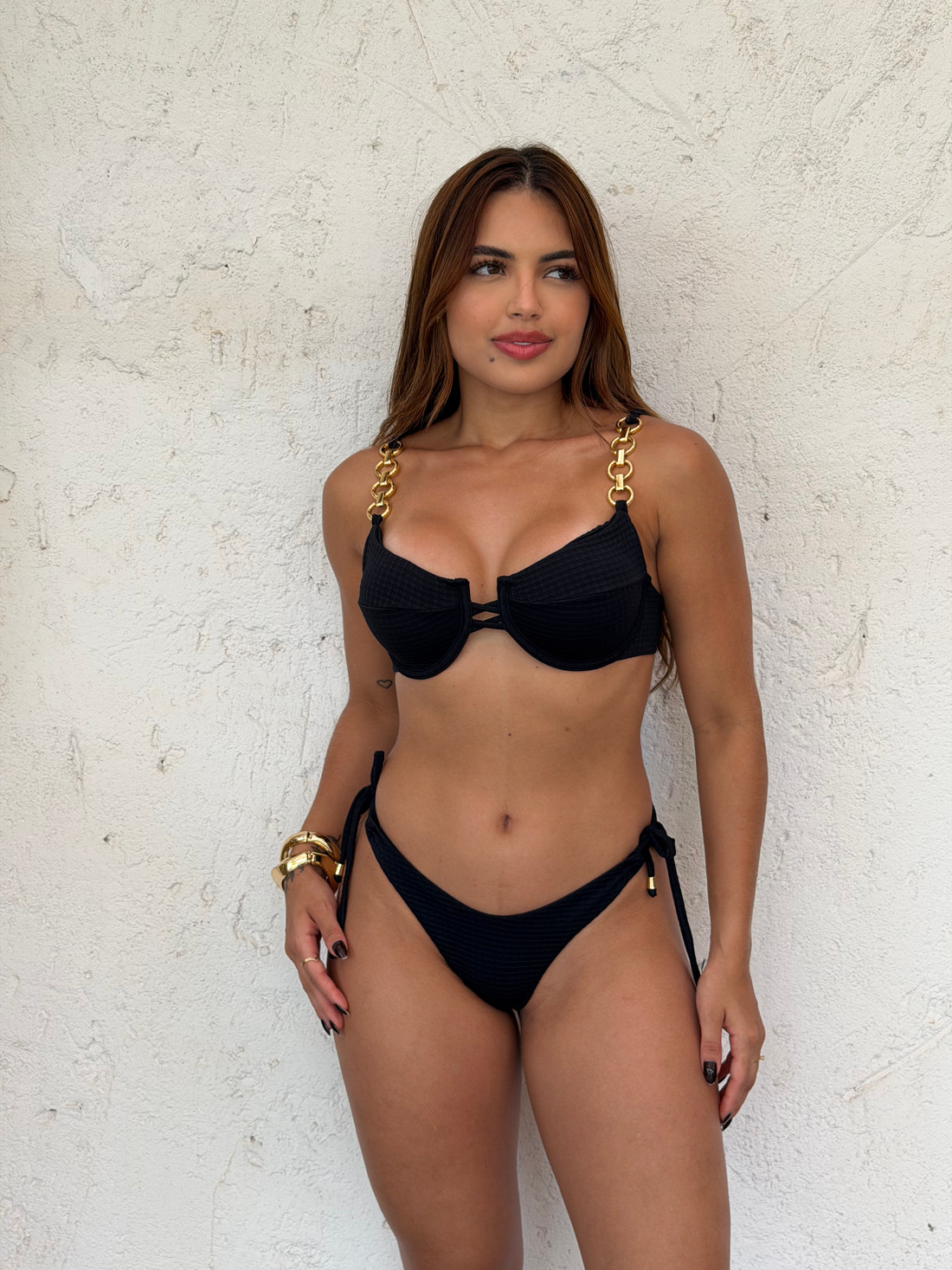 Aro Retrô Marcela com Asa Delta Regulável - Preto Aro Retrô Marcela com Asa Delta Regulável - Preto