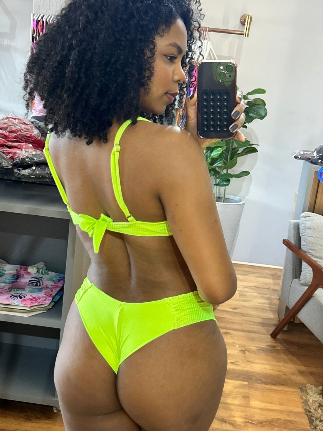 Aro Retrô Correntes com Borboleta Fio Duplo - Spirit Aro Retrô Correntes com Borboleta Fio Duplo - Spirit