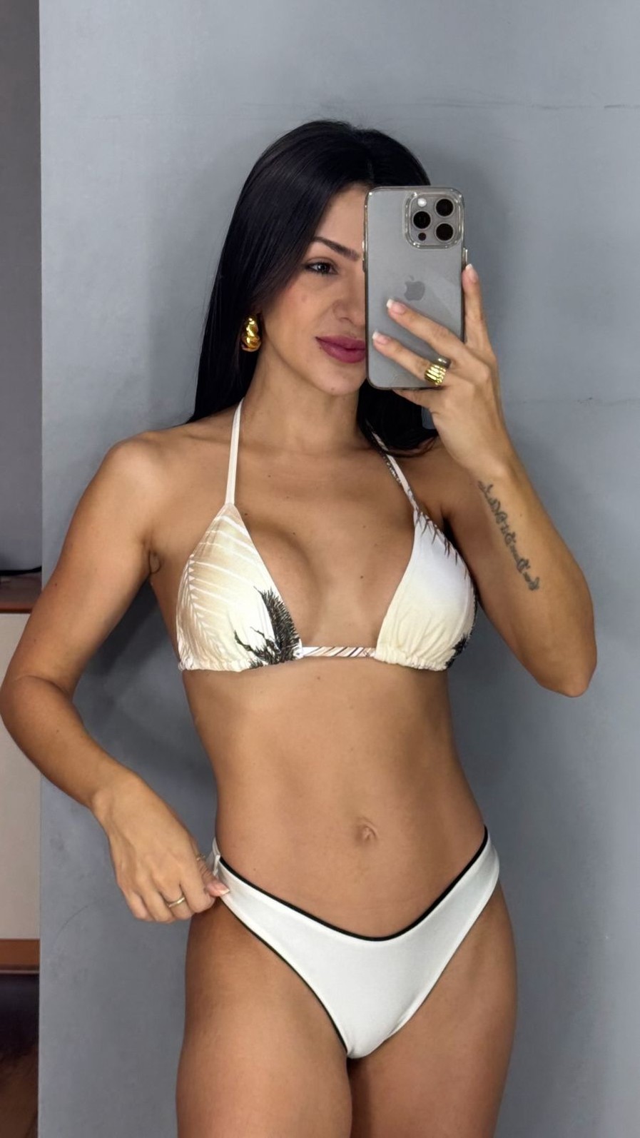 Cortininha com Asa delta invertida