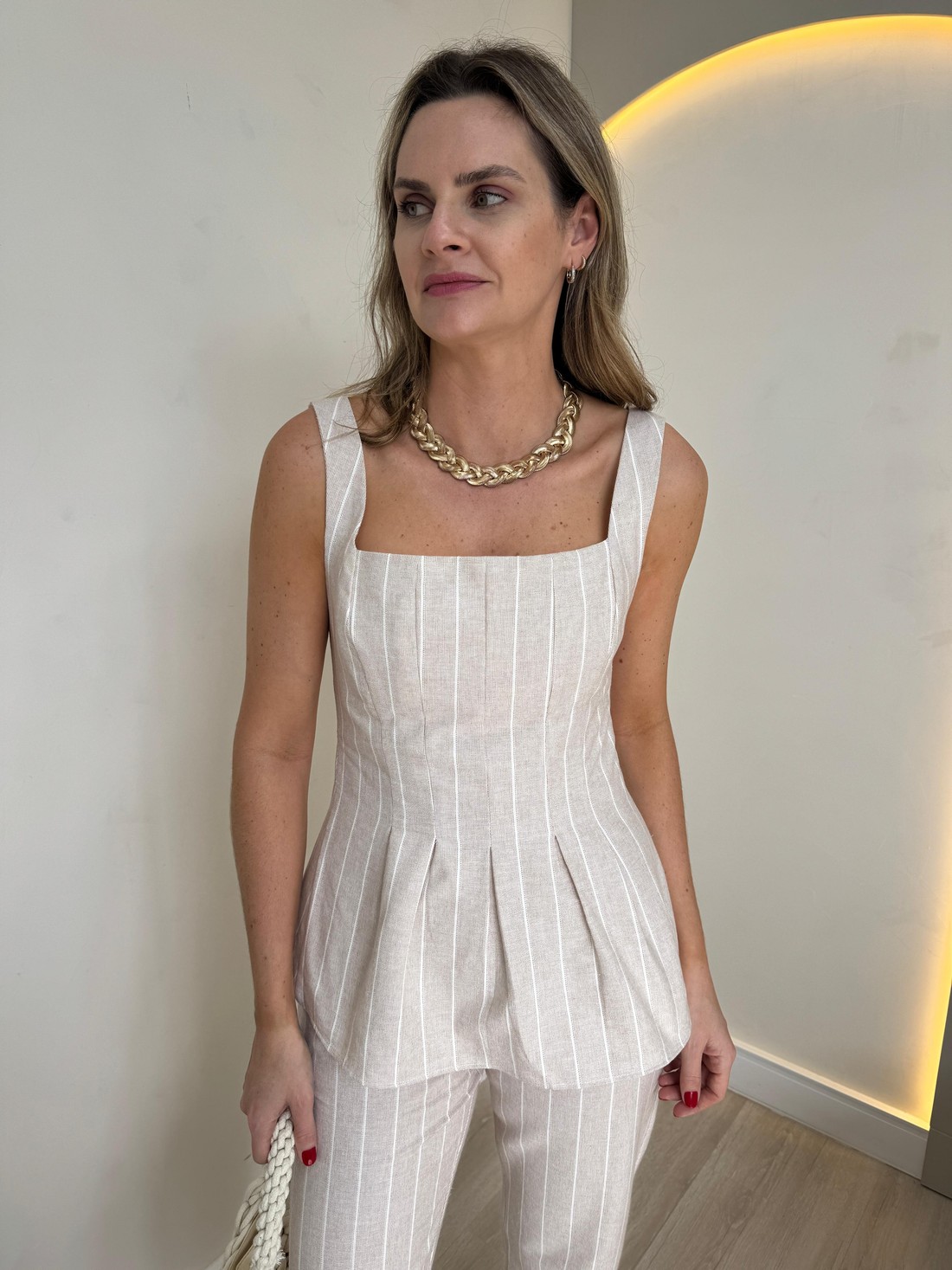 Blusa em Alfaiataria Viviane Blusa em Alfaiataria Viviane